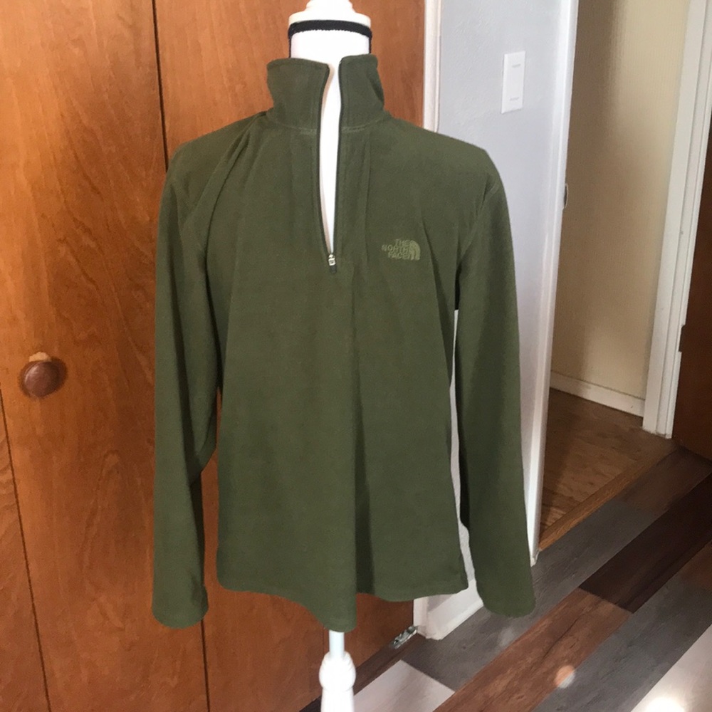 The North Face Pull Over